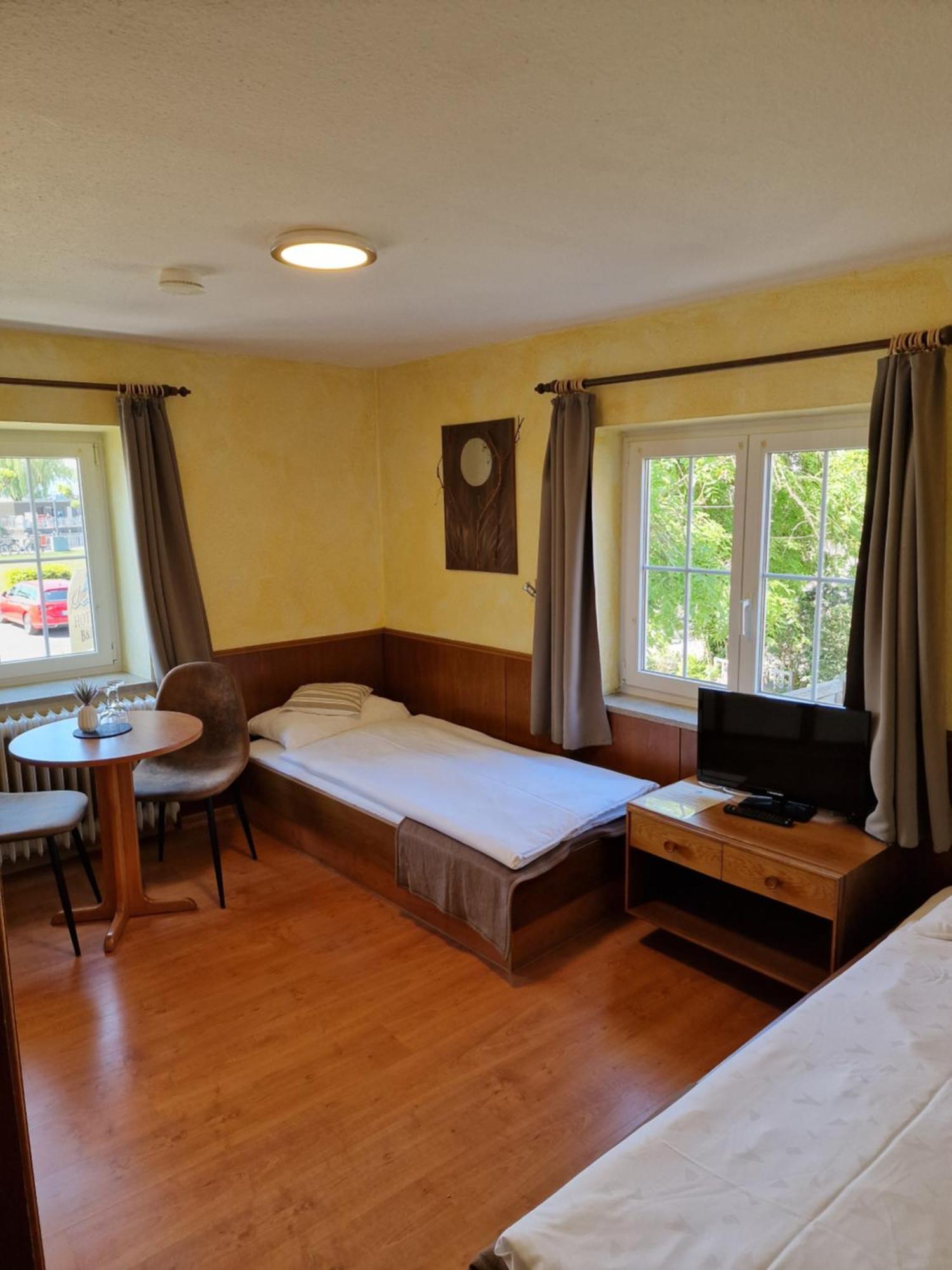 Hotel Klett B&B Langenargen Exterior photo